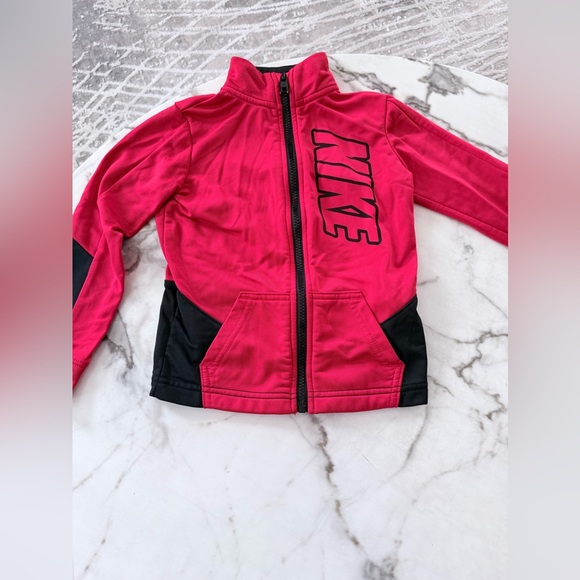 Nike Red and Black Athletic Set - Picture 8 of 9